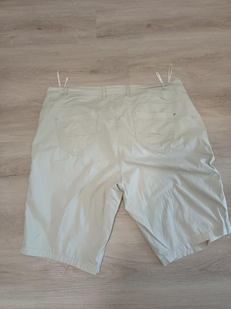Kraťasy, bonprix,48