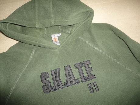 Bezva fleec mikina urban 65 outlaws, vel. 9-10 let, 134