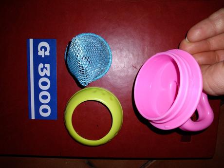 Držátko na ovoce pro batole - krmící síťka na ovoc,