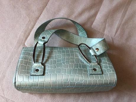 Svetle modra leskla kabelka mango, mango