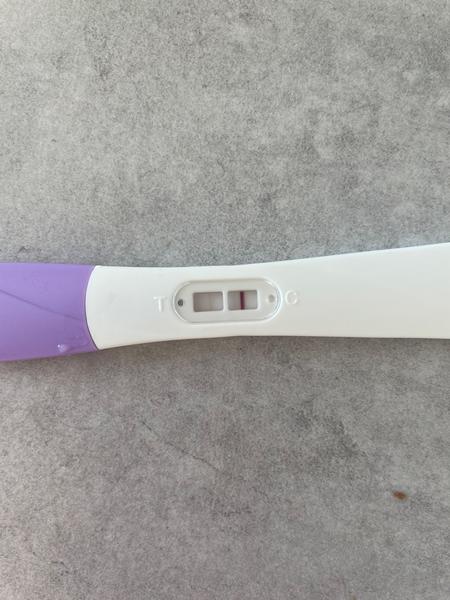Nepravidelná menstruace a test. Je možné těhotenství?
