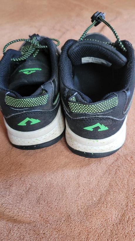 Mikina a rifle, boty zdarma, kik,122