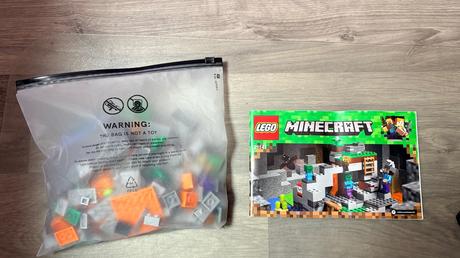 21141 lego minecraft, jeskyně se zombie, 