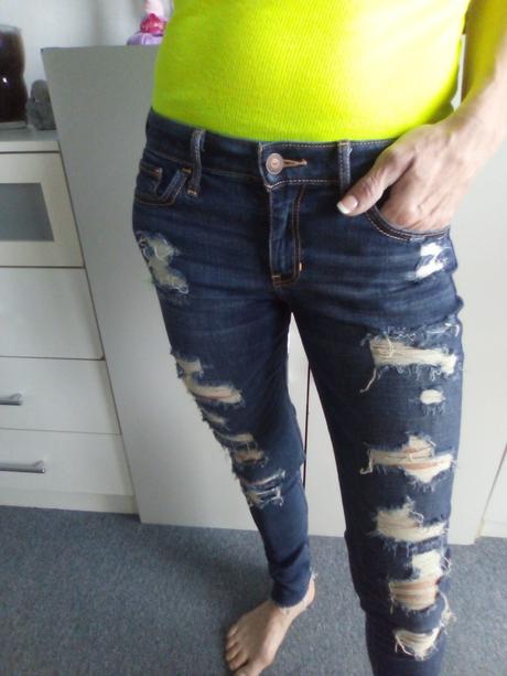 Trhané skinny zn.hollister" vel."27", hollister