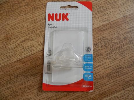 Různé dětské kojenecké věci, nuk