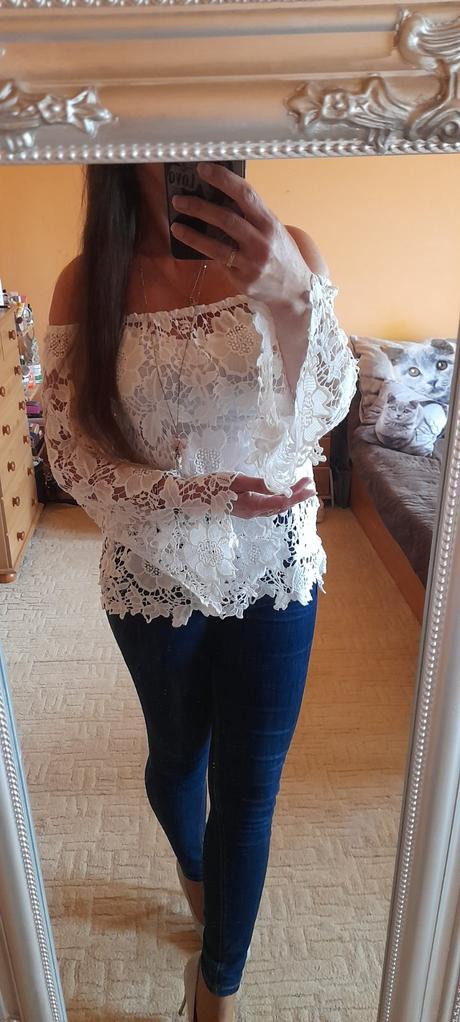 Květinový krajkový top s dlouhými rukávy,