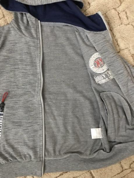 Mikina s kapucí, 116