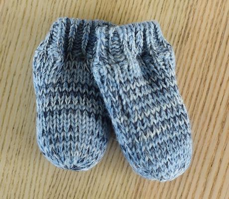 Rukavičky vel. 3 - 12 m, nutmeg,68