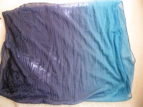 Dámská modrá elegantní šála,