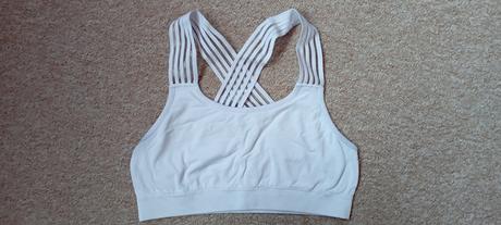 Bílé bolérko - podprsenka vel."s/m", s