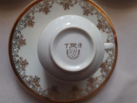 Sada šesti hrnečků s podšálky, 