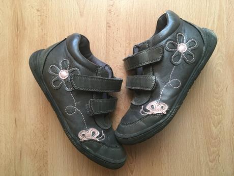 Kotníčkové boty, baťa,30