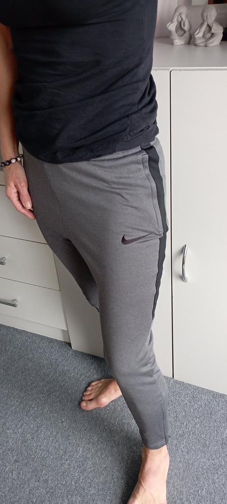 Tepláky zn."nike" vel."l", nike