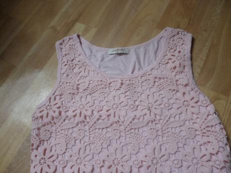 Krásné šaty s krajkou vel. s-m pro maminy, m