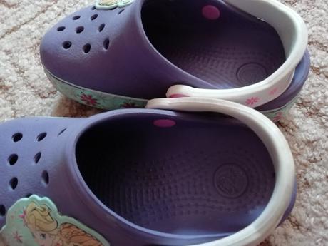 Cross svítící nošené 23-24-stelka cca 15cm, 23