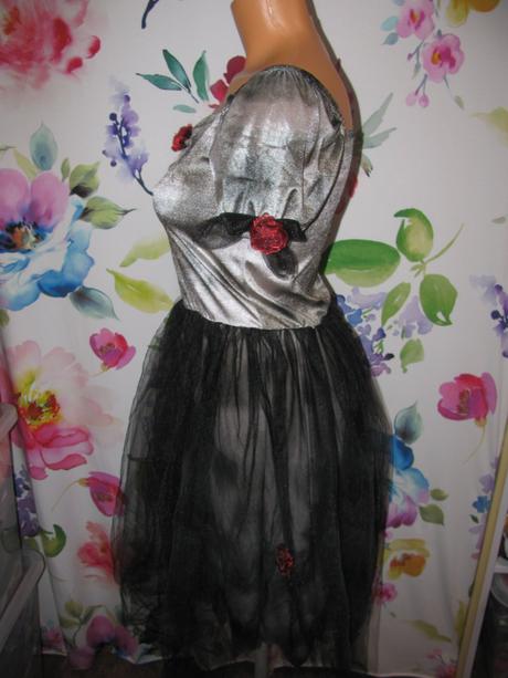 Karnevalový kostým - halloween, zombie,upírka apod,