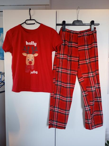 Vánoční pyžamo, 152