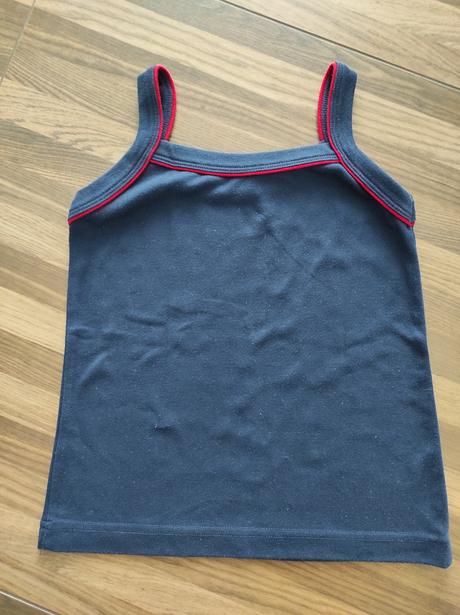 Tílka na ramínka, 134