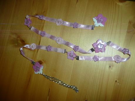 Bižuterie ozdoba závěs záclona, 