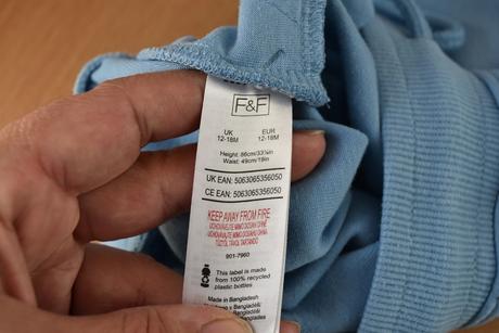 Kraťasy vel. 12 - 18m, f&f,86