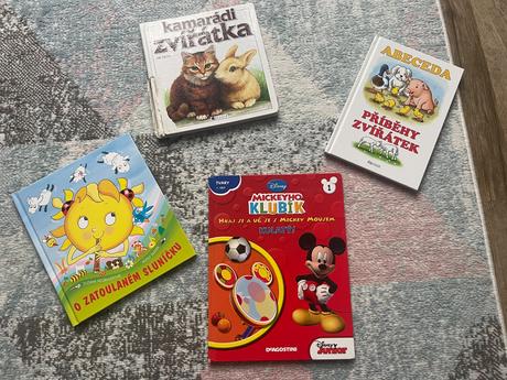 4 knizky pro male deti,