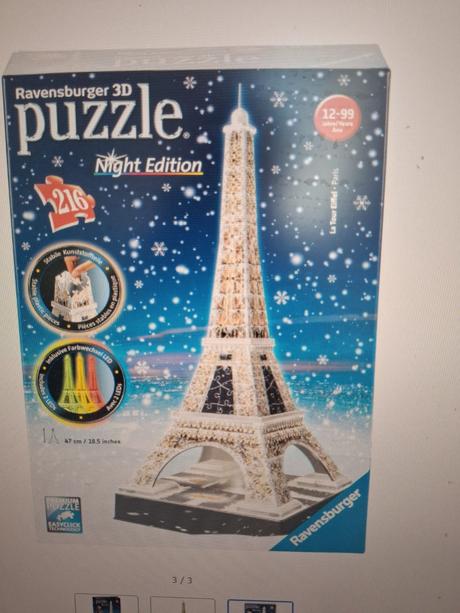 3d puzzle eiffelova věž světelná,