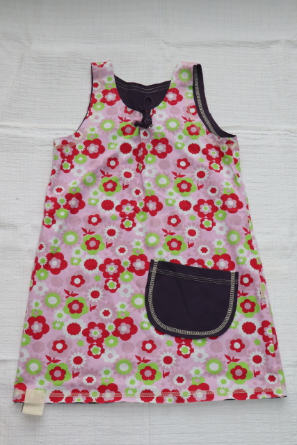 Oboustranné šaty/šatovka, 104