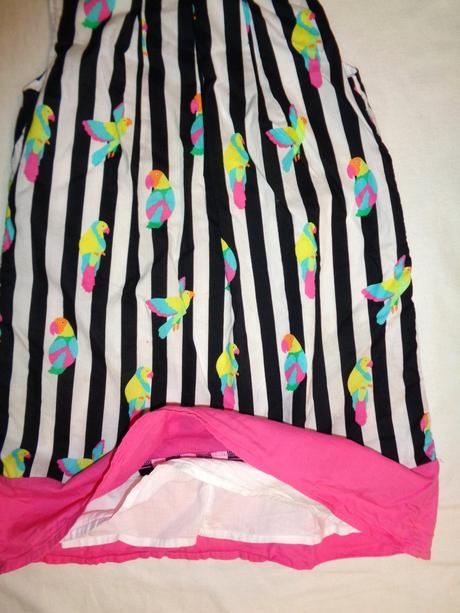 Černobílé pruhované šaty s papoušky, bluezoo,110