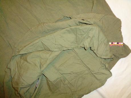 Luxusní khaki šaty s výšivkou a bambulkami, next,134