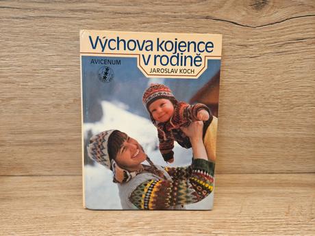 Kniha knížka koch výchova kojence v rodině,