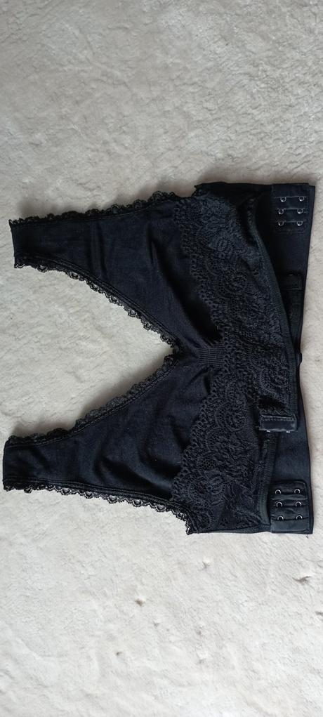 Podprsenka s krajkou vel."75b i 75c", 75b