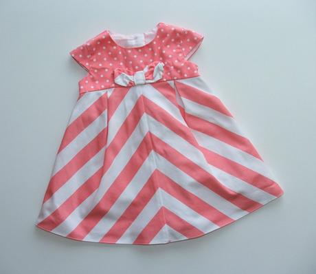 P55 šaty vel. 62, george,62