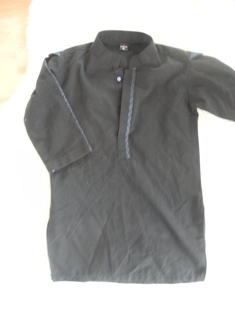 Košile slavnostní, 122