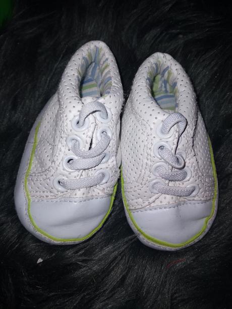 Dětské capáčky 9.5 cm, <17