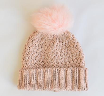 Čepička vel. s/m, primark,74