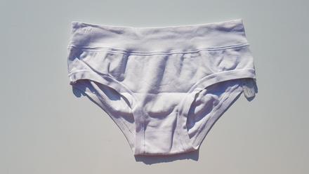 L243	dívčí kalhotky vel. 128-134, 128