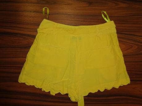 Nádherné žluté elegantní kraťasy, new look,164 / 170