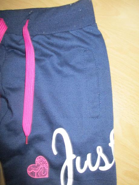 Tepláky zn. sezon, 152