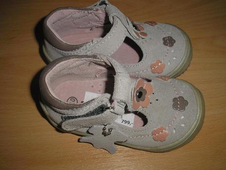 Dívčí botičky, 20
