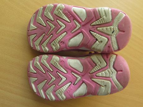 Letní boty růžové s bílými kytičkami ii, 24