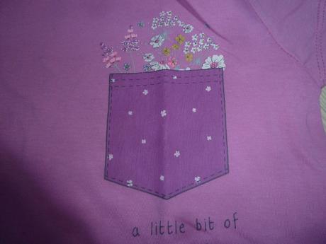 Triko s falešnou kapsičkou s květy, pepco,134