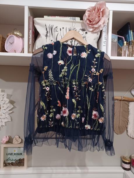 Kytičková halenka, reserved,152