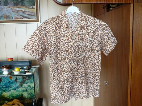 Chlapecká košile, 140