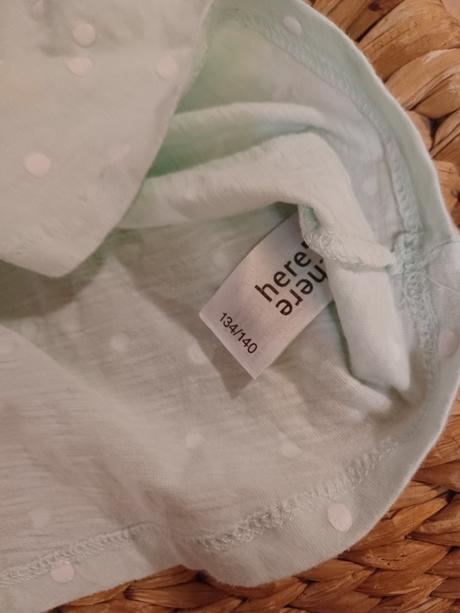 Mint tričko s puntíky 134/140, c&a,140