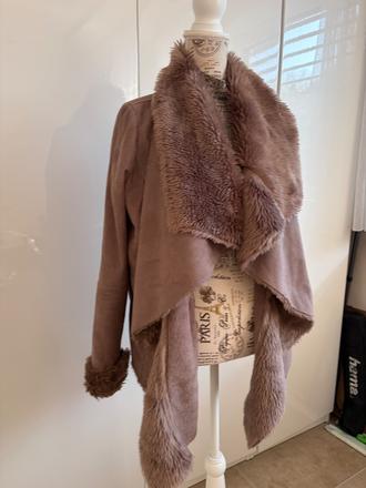 Teply kabat s koziskem oasis s + tricko bershka m, s