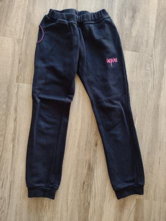 Tepláky, betty mode,134