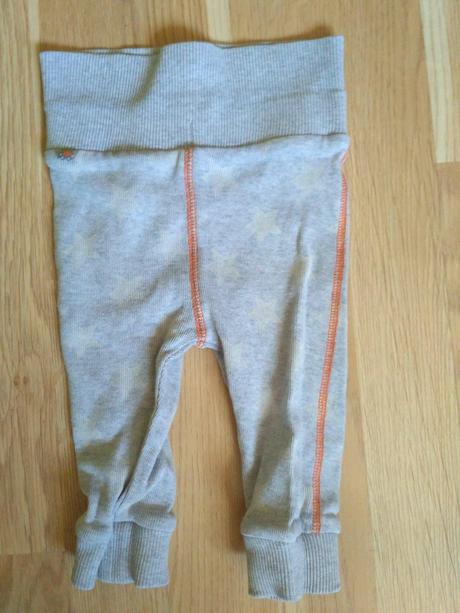 Šedé roztoucí tepláky s hvězdičky, marks & spencer,68