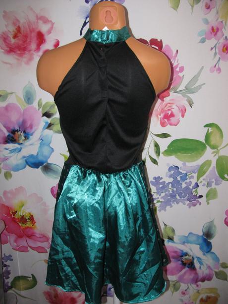 Karnevalové šaty-krásná čarodějka, 