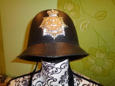 Karneval - policejní helma - houká a bliká, 