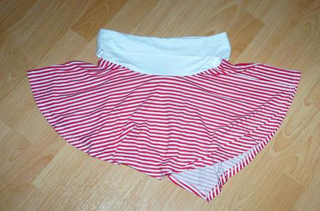 Kolová letní úpletová sukně, malinovo-bílý proužek, 152